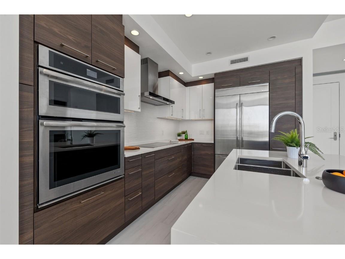 100 1st Avenue N #3902 Saint Petersburg FL 33701 TB8461700 image12