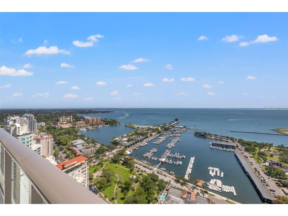 100 1st Avenue N #3902 Saint Petersburg FL 33701 TB8461700 image32