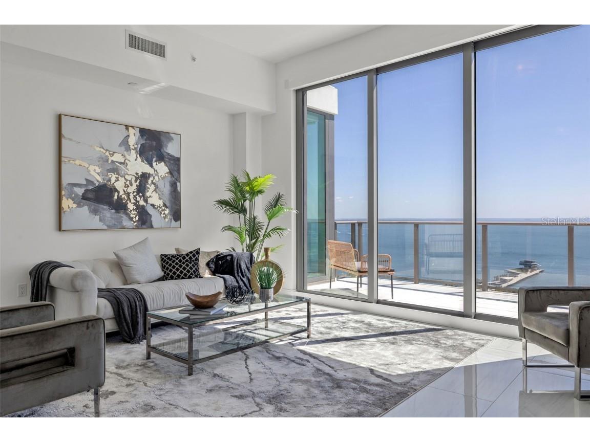 100 1st Avenue N #3902 Saint Petersburg FL 33701 TB8461700 image5