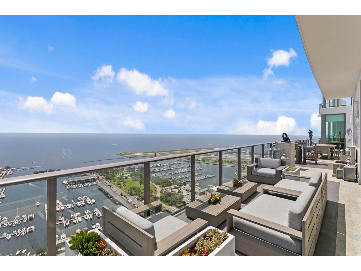 100 1st Avenue N #3905 Saint Petersburg FL 33701 - TAMPA BAY TB8397577 image1