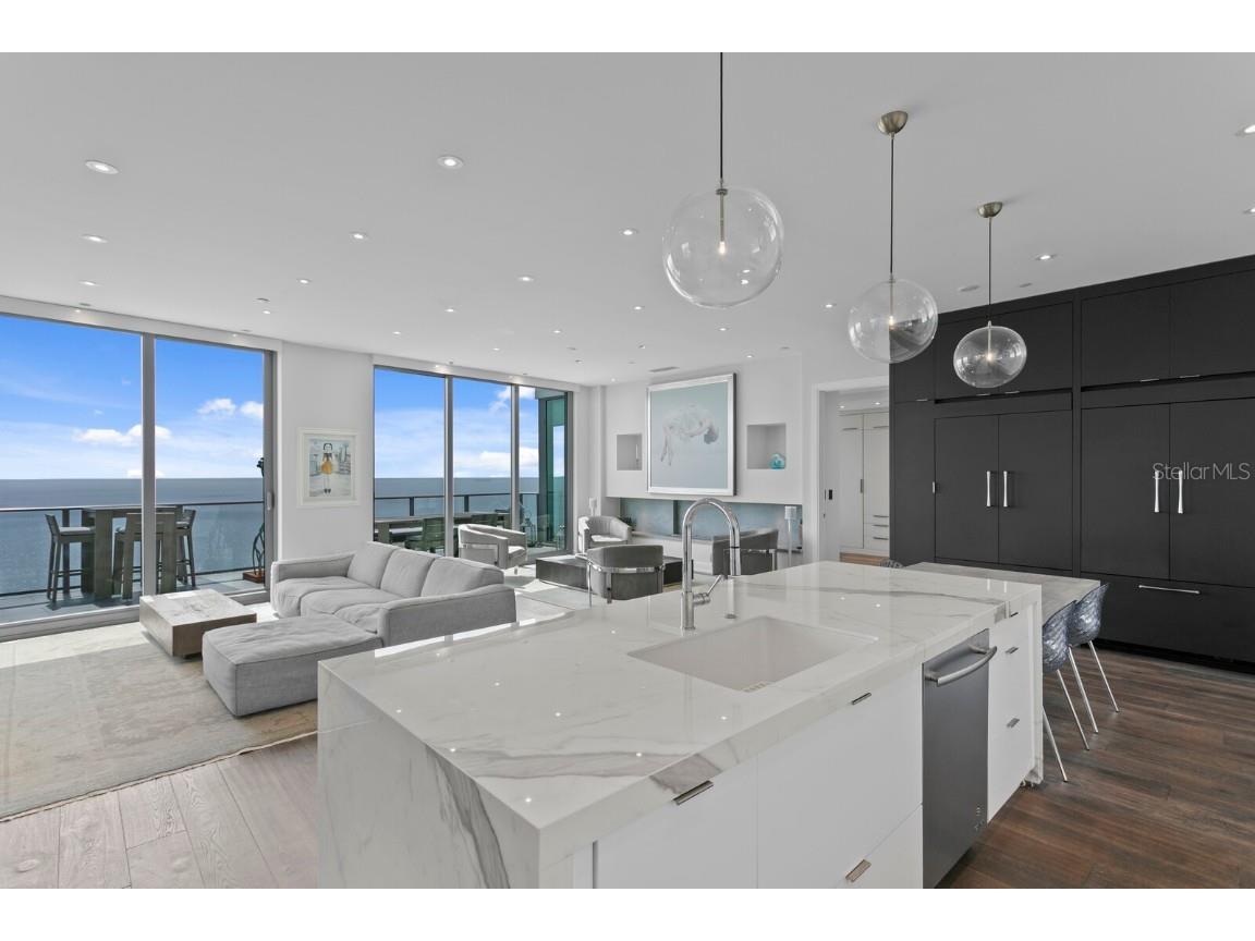 100 1st Avenue N #3905 Saint Petersburg FL 33701 - TAMPA BAY TB8397577 image23