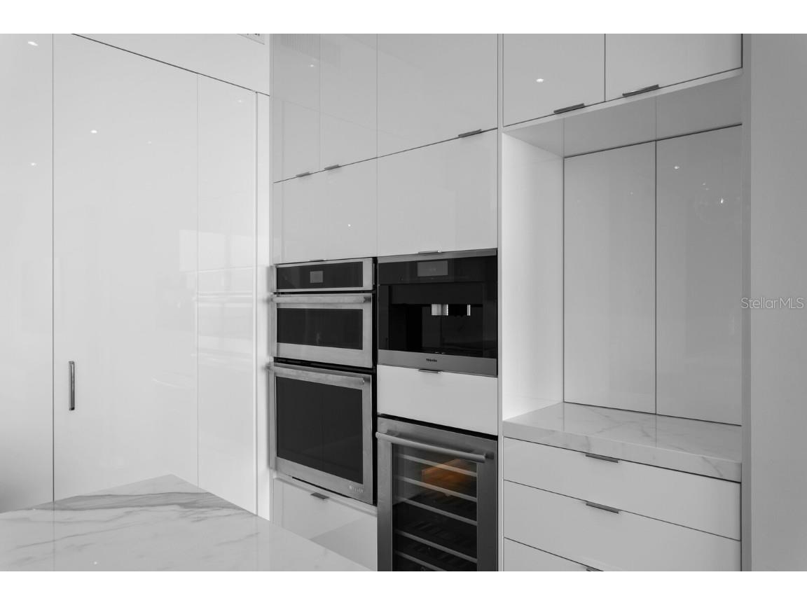 100 1st Avenue N #3905 Saint Petersburg FL 33701 - TAMPA BAY TB8397577 image24