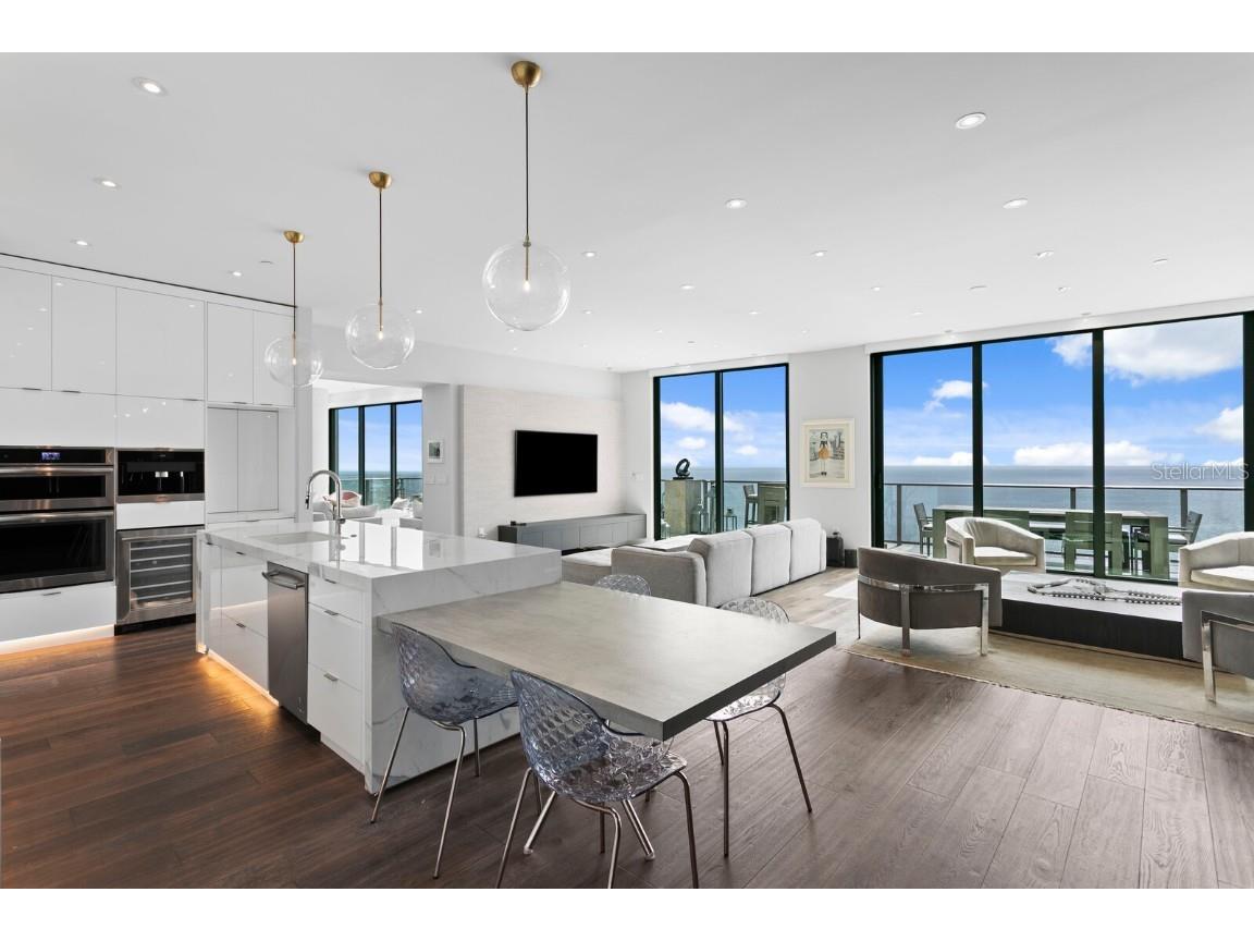 100 1st Avenue N #3905 Saint Petersburg FL 33701 - TAMPA BAY TB8397577 image32