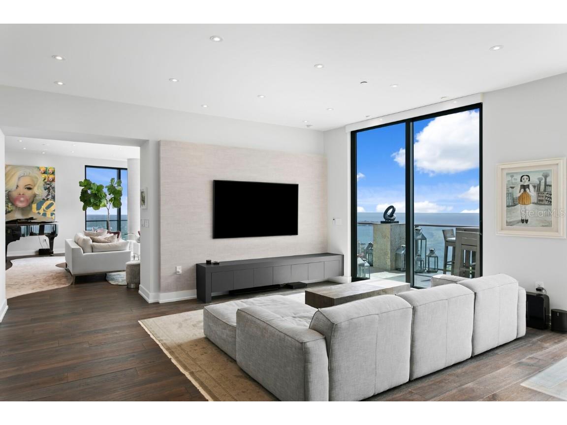 100 1st Avenue N #3905 Saint Petersburg FL 33701 - TAMPA BAY TB8397577 image33