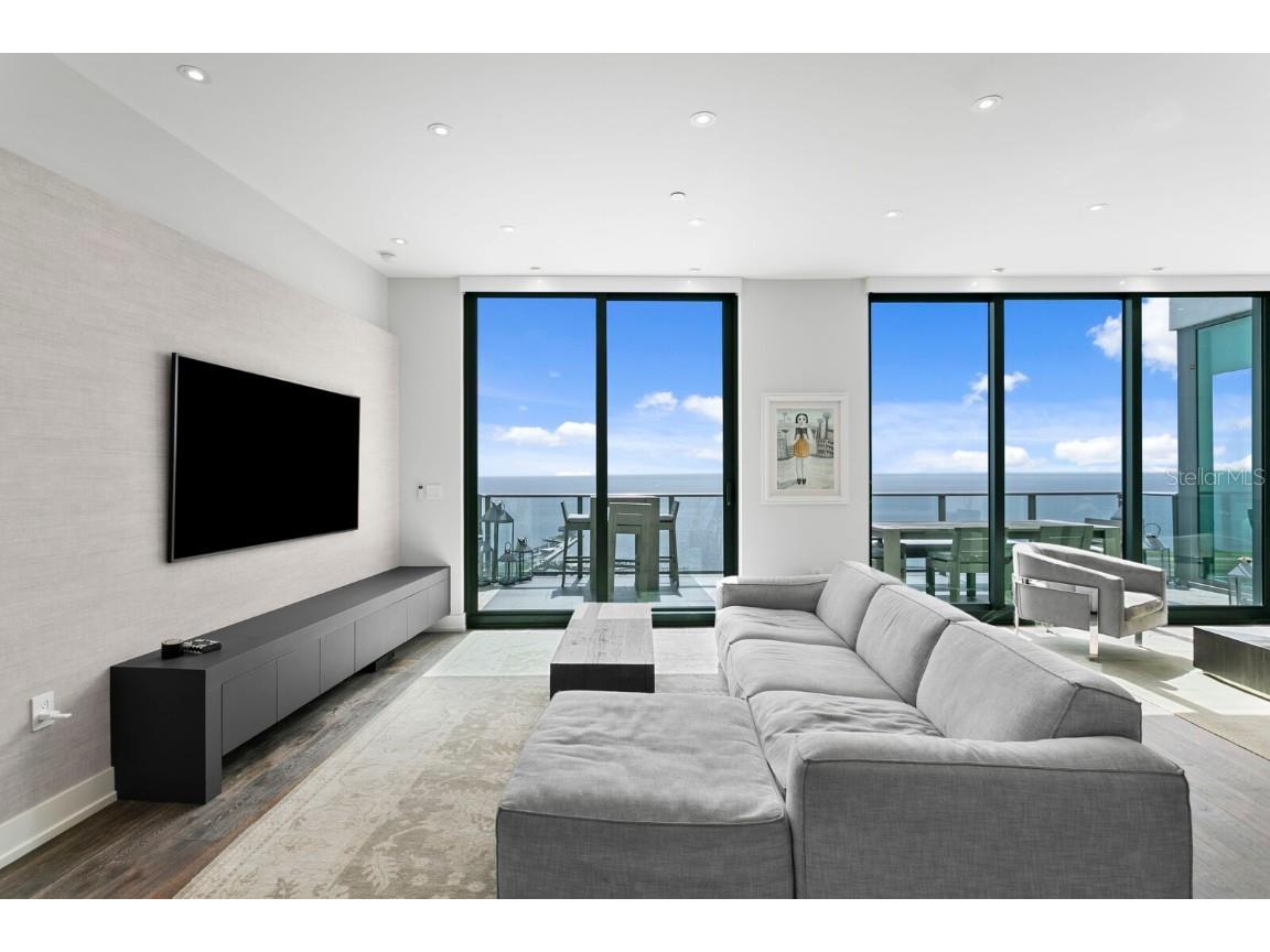 100 1st Avenue N #3905 Saint Petersburg FL 33701 - TAMPA BAY TB8397577 image38