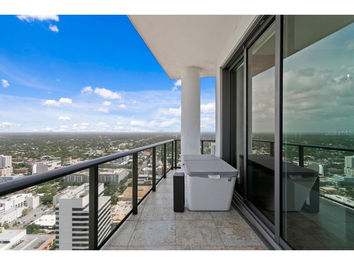 100 1st Avenue N #3905 Saint Petersburg FL 33701 - TAMPA BAY TB8397577 image47