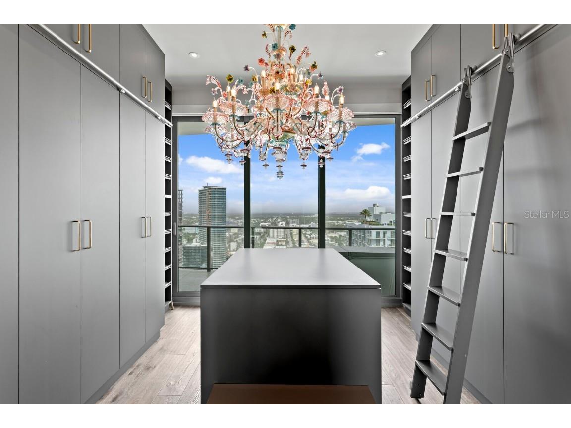 100 1st Avenue N #3905 Saint Petersburg FL 33701 - TAMPA BAY TB8397577 image51