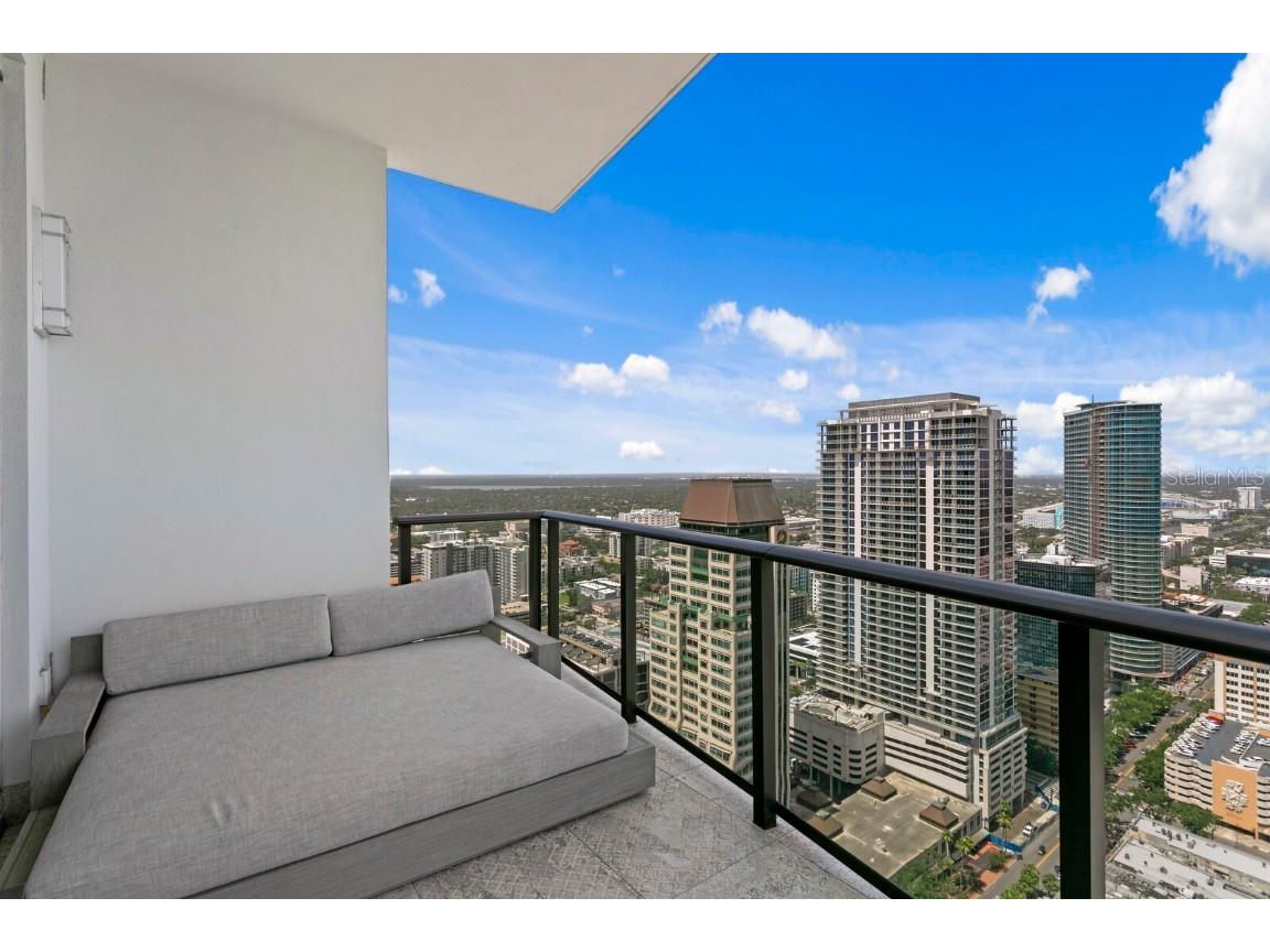 100 1st Avenue N #3905 Saint Petersburg FL 33701 - TAMPA BAY TB8397577 image53