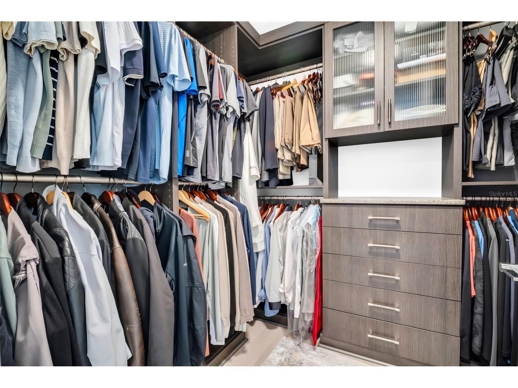 100 1st Avenue N #901 Saint Petersburg FL 33701 TB8462759 image47