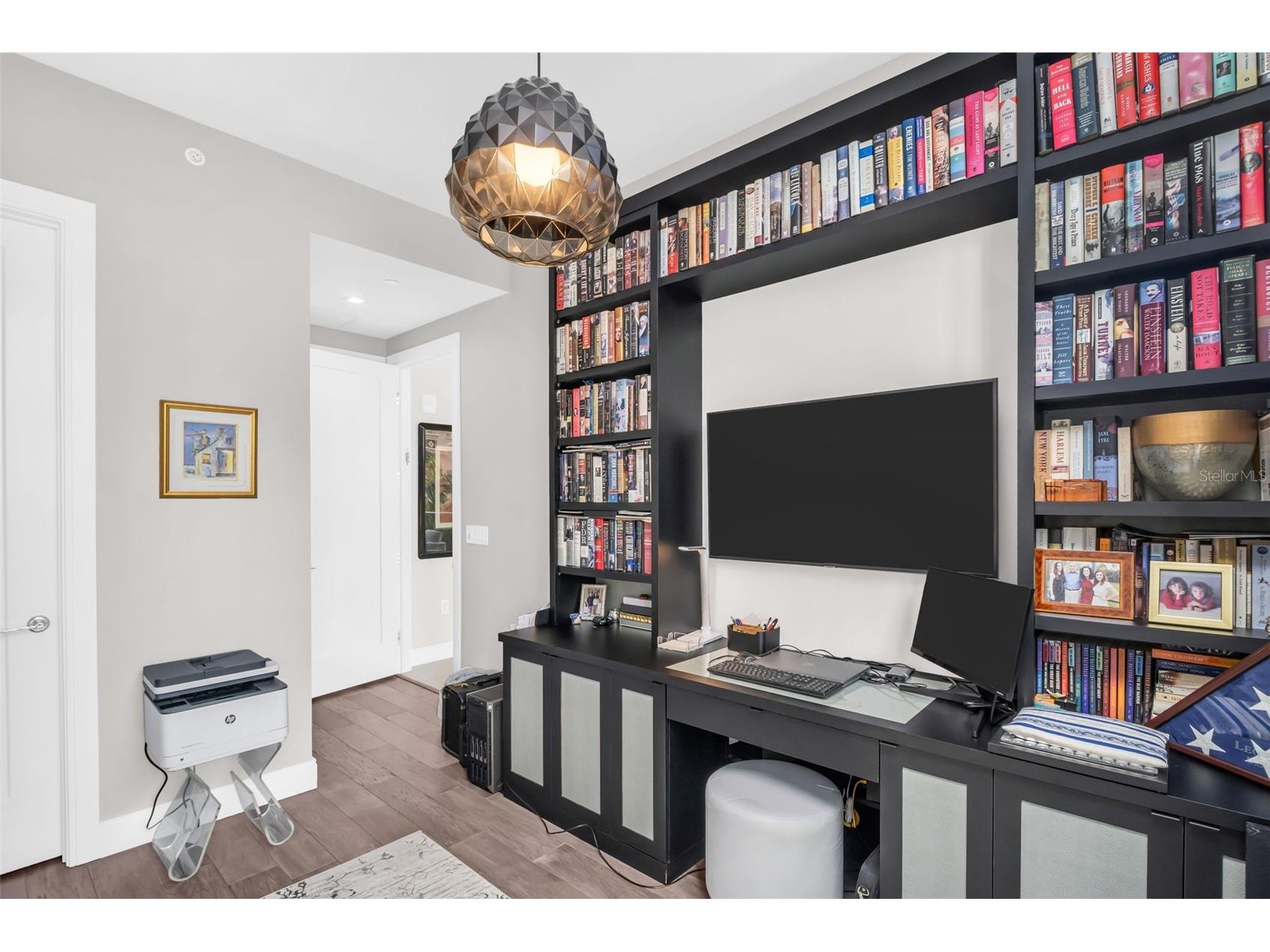 100 1st Avenue N #901 Saint Petersburg FL 33701 TB8462759 image51