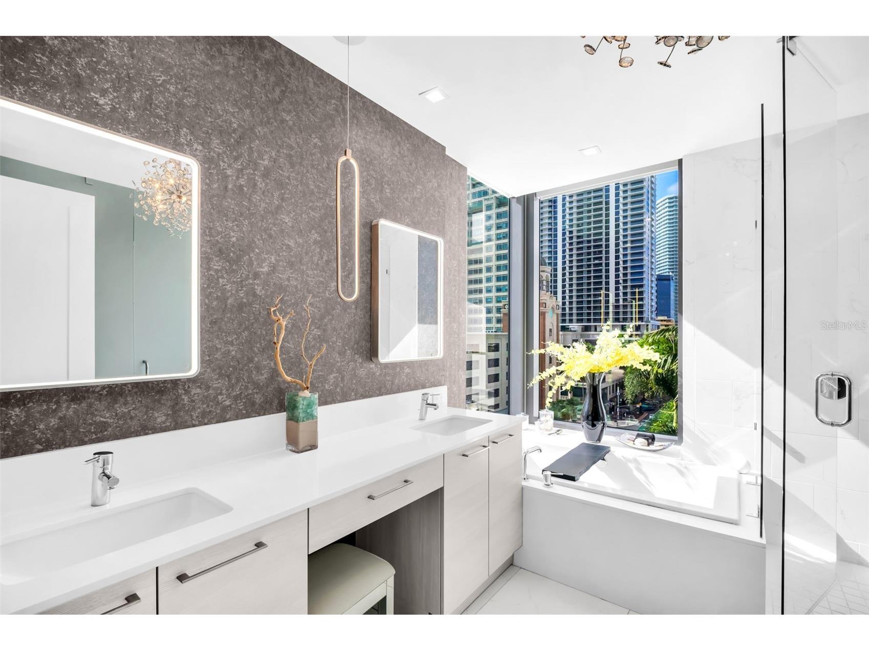 100 1st Avenue N #901 Saint Petersburg FL 33701 TB8462759 image54