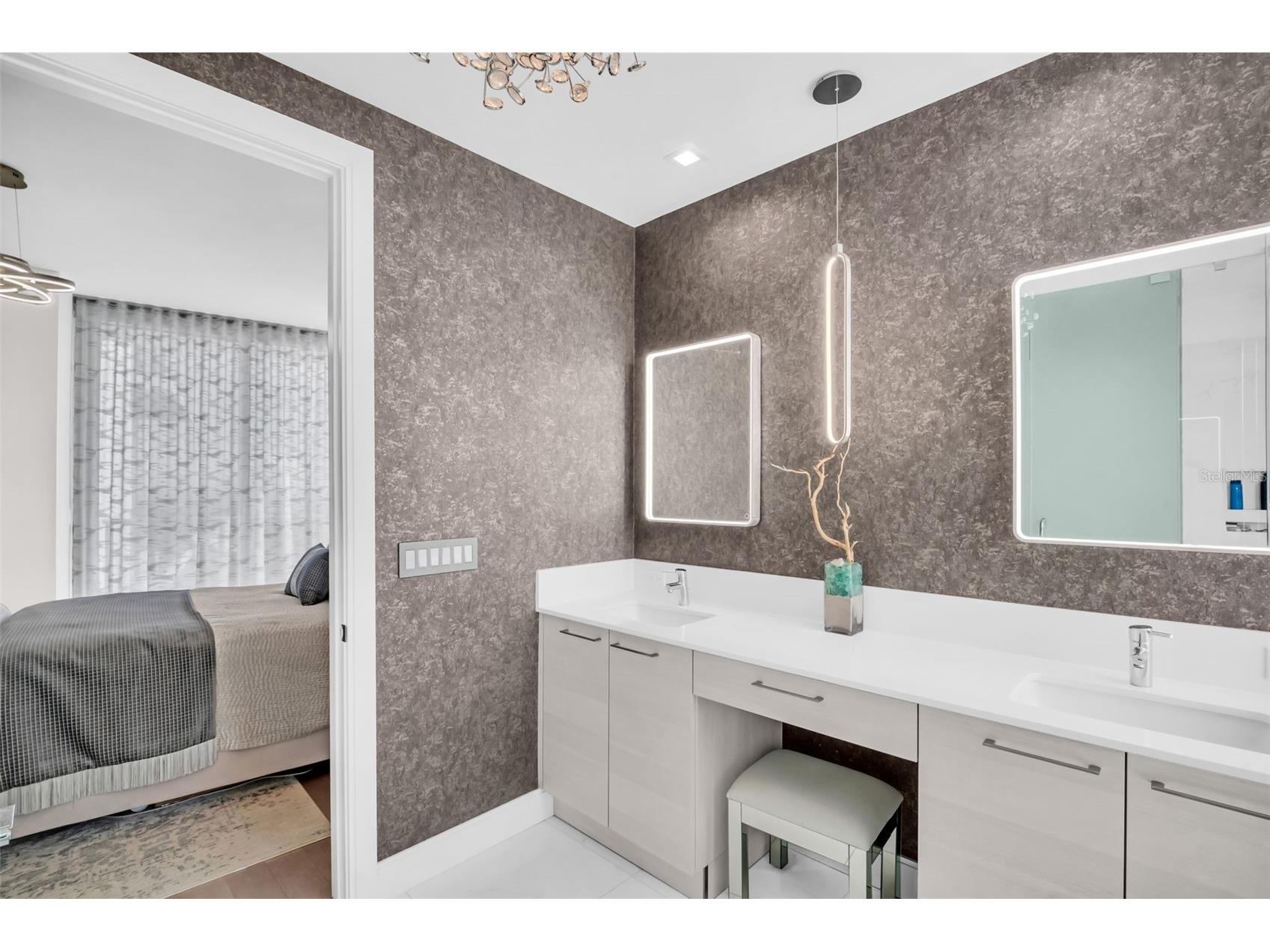 100 1st Avenue N #901 Saint Petersburg FL 33701 TB8462759 image55