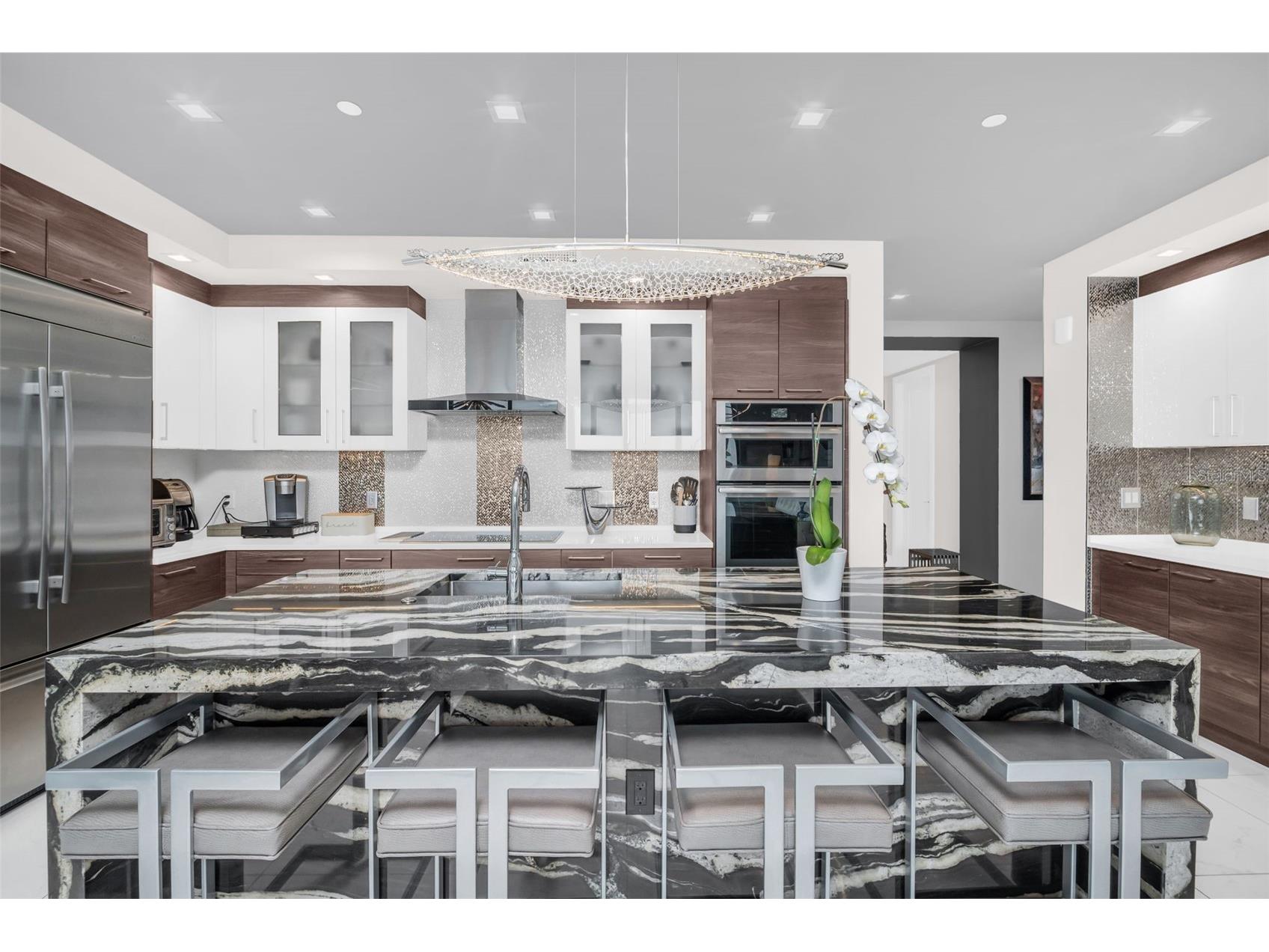 100 1st Avenue N #901 Saint Petersburg FL 33701 TB8462759 image9