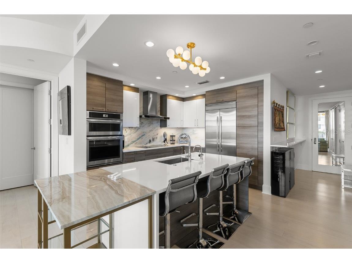 100 1st Avenue N #906 Saint Petersburg FL 33701 TB8429914 image6