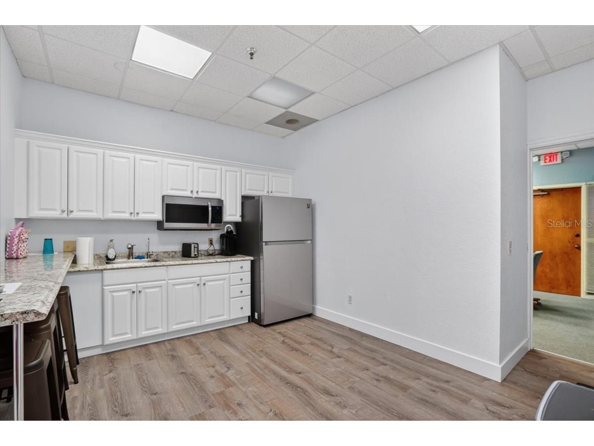 100 2nd Avenue N #300 - SUITE 6 Saint Petersburg FL 33701 TB8516238 image7