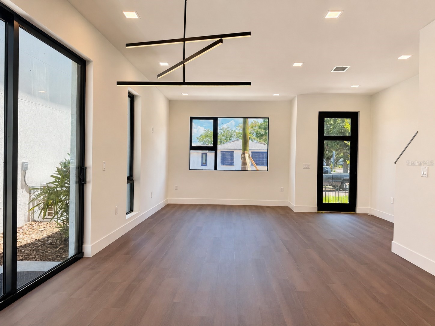 100 36th Street N #1C Saint Petersburg FL 33713 TB8509168 image6