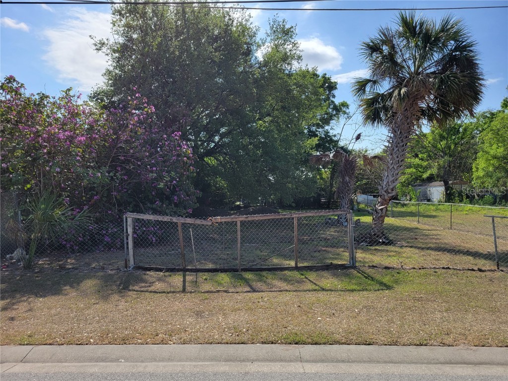 100 3rd Street SW Eloise FL 33880 P4924879 image1