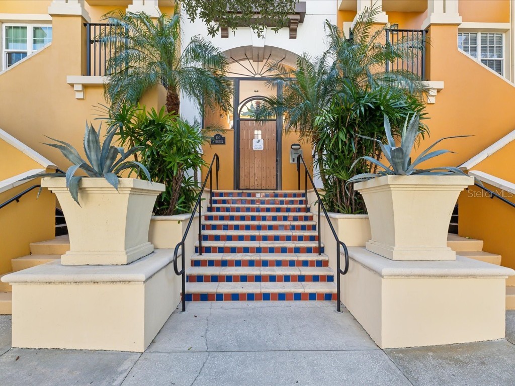 100 4th Avenue S #109 Saint Petersburg FL 33701 TB8348676 image1
