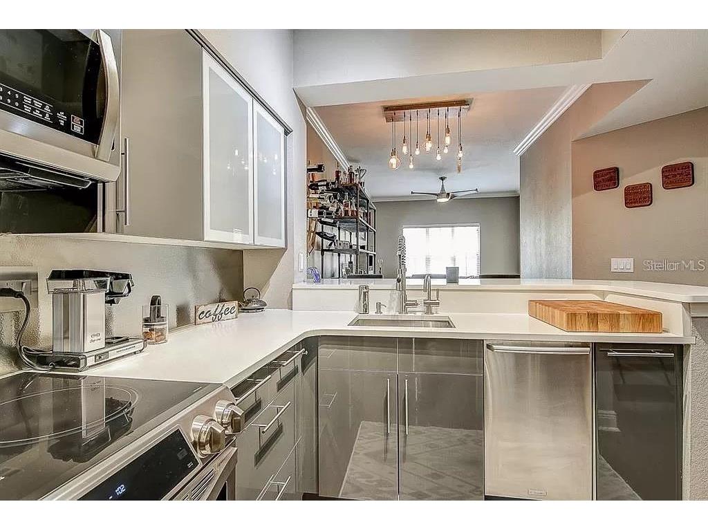 100 4th Avenue S #205 Saint Petersburg FL 33701 TB8310505 image3