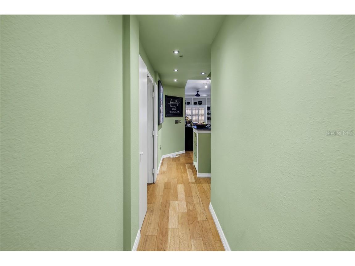 100 4th Avenue S #207 Saint Petersburg FL 33701 TB8364952 image7