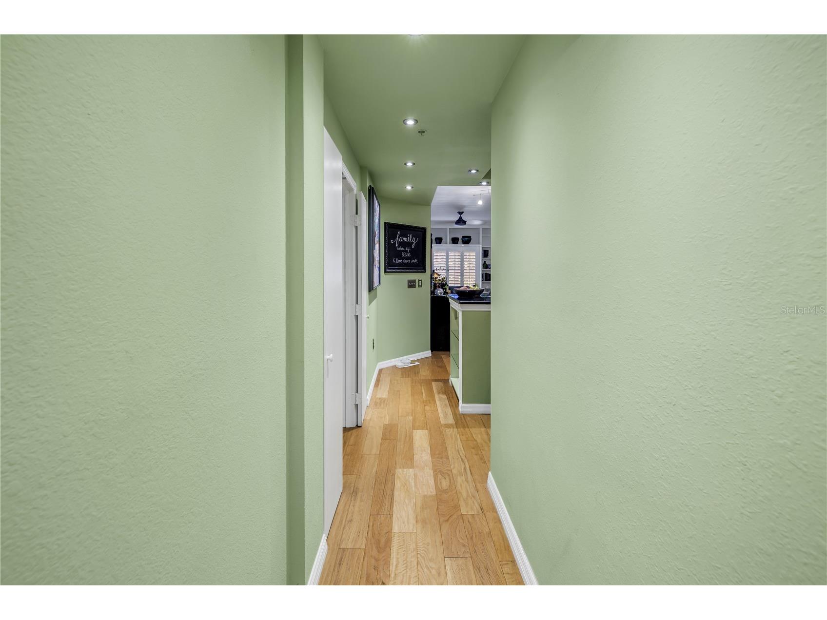 100 4th Avenue S #207 Saint Petersburg FL 33701 TB8494262 image6