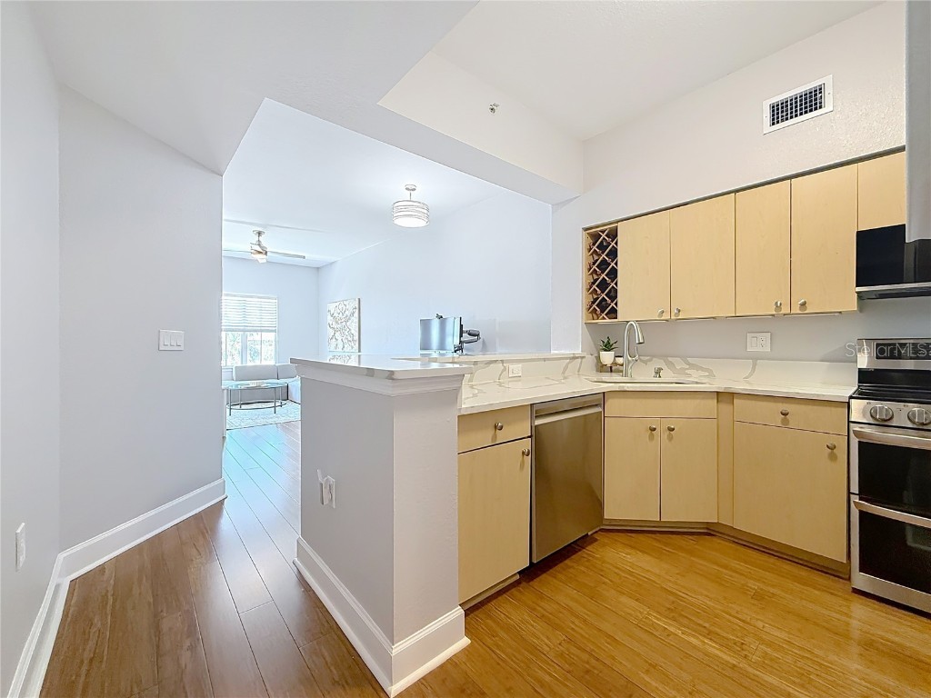 100 4th Avenue S #312 Saint Petersburg FL 33701 - TAMPA BAY TB8400173 image11