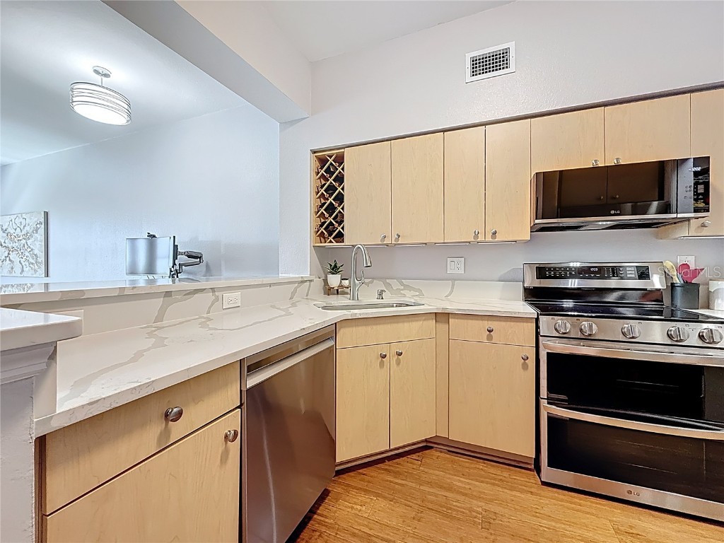 100 4th Avenue S #312 Saint Petersburg FL 33701 - TAMPA BAY TB8400173 image13