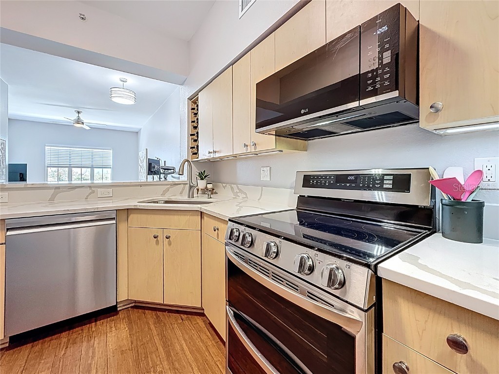 100 4th Avenue S #312 Saint Petersburg FL 33701 - TAMPA BAY TB8400173 image21