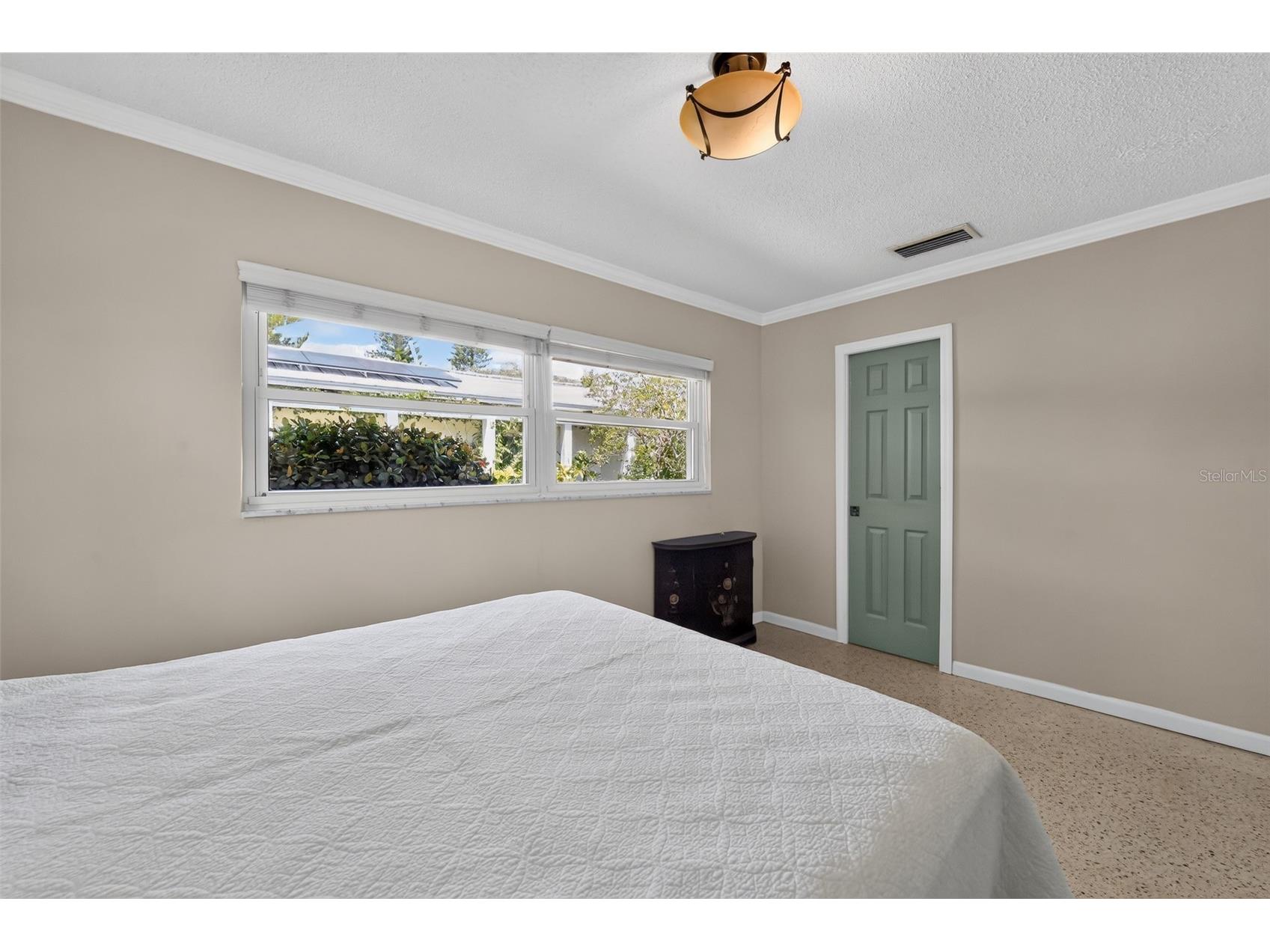 100 59th Avenue S Saint Petersburg FL 33705 O6420621 image28