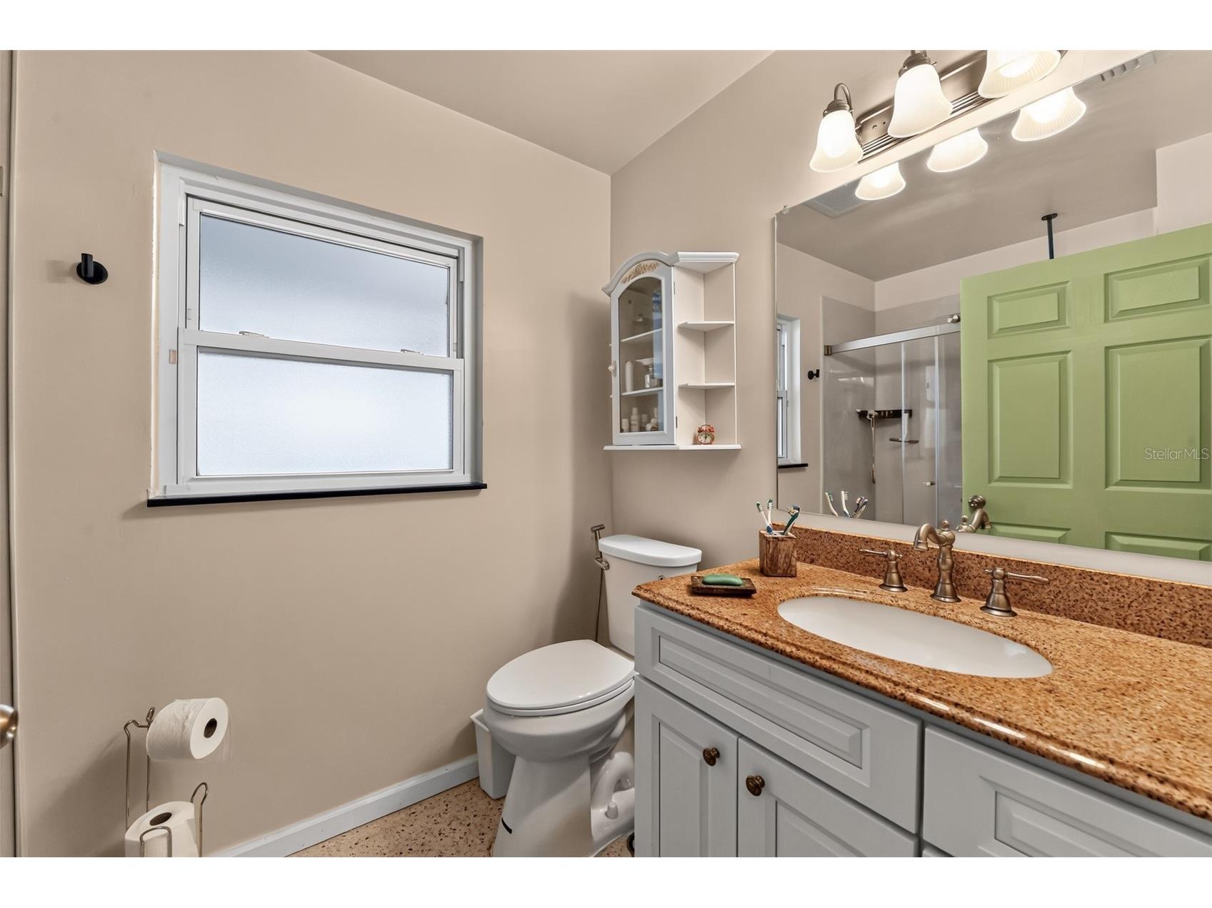 100 59th Avenue S Saint Petersburg FL 33705 O6420621 image31