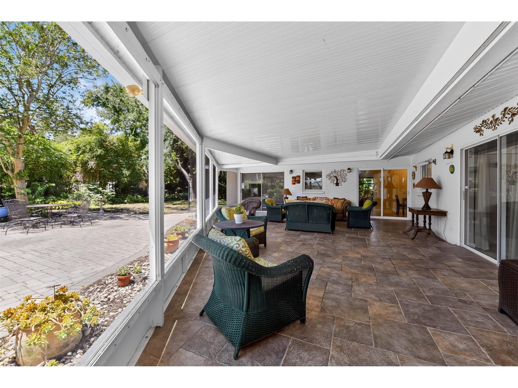 100 59th Avenue S Saint Petersburg FL 33705 O6420621 image35