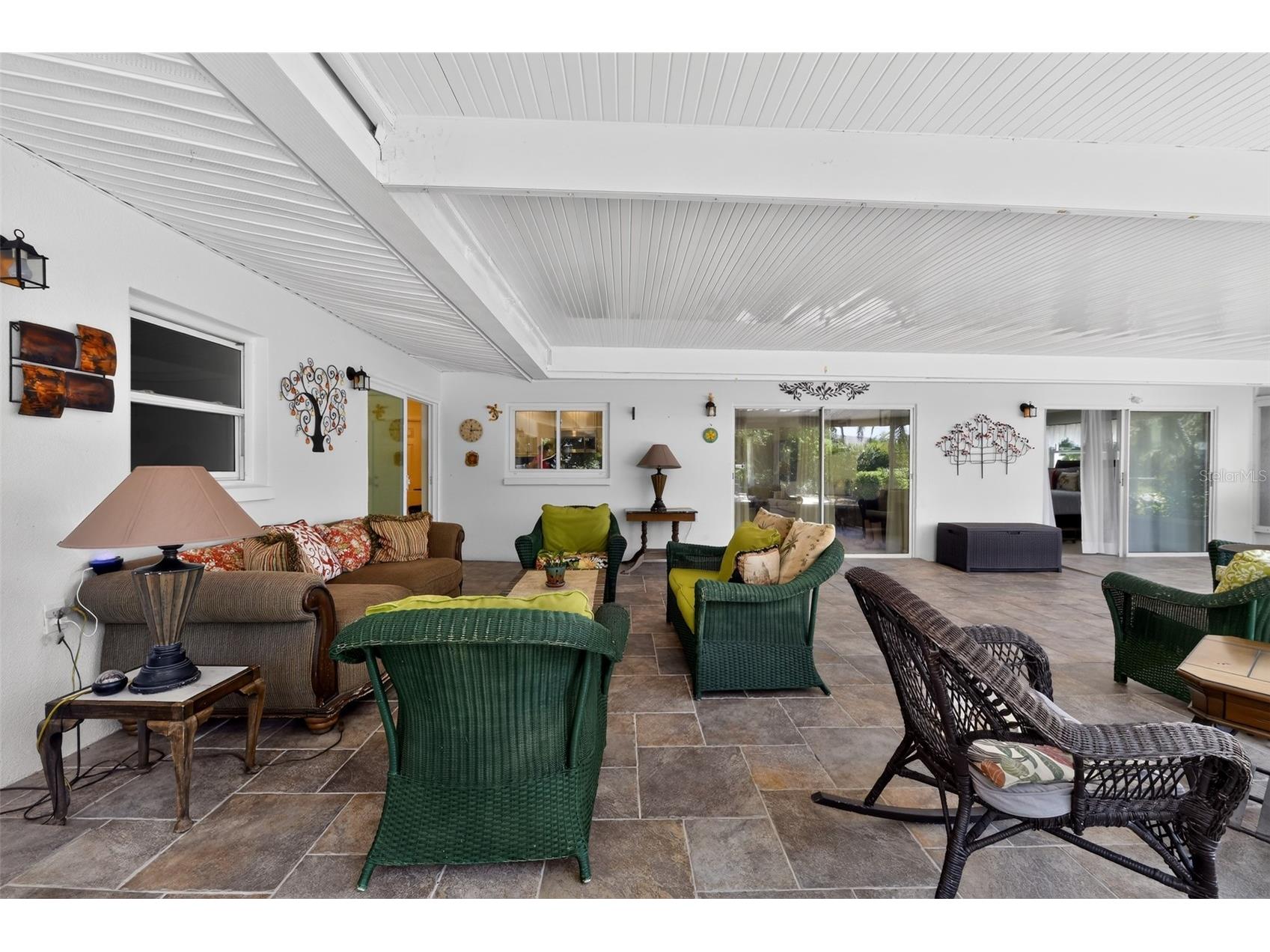100 59th Avenue S Saint Petersburg FL 33705 O6420621 image36