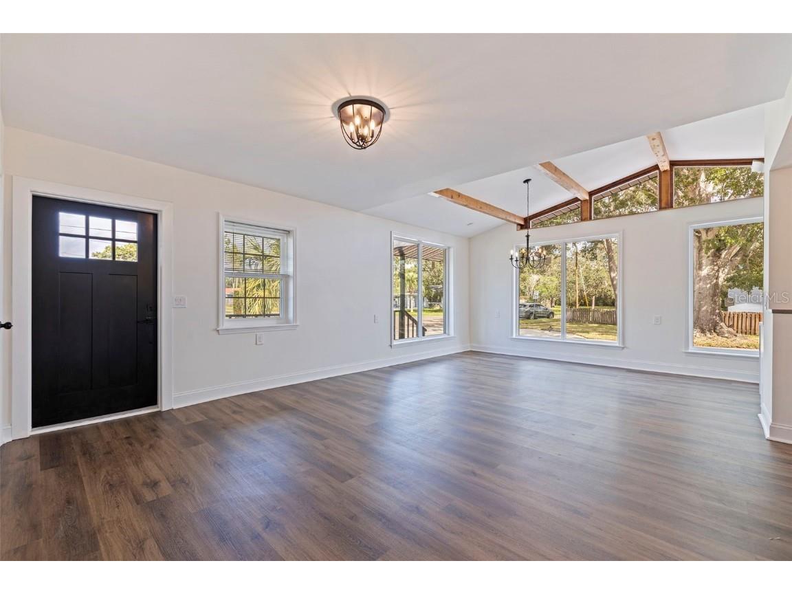 100 82nd Avenue N Saint Petersburg FL 33702 TB8443624 image12