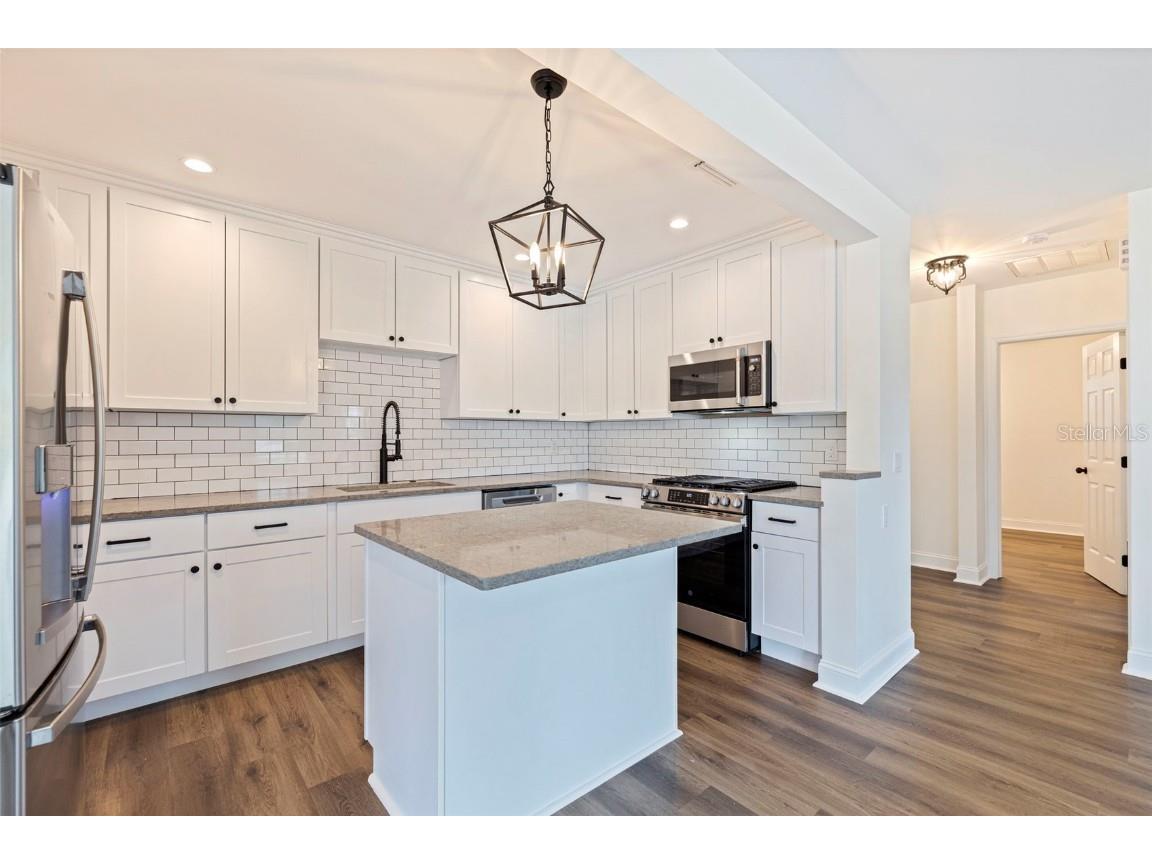 100 82nd Avenue N Saint Petersburg FL 33702 TB8443624 image14