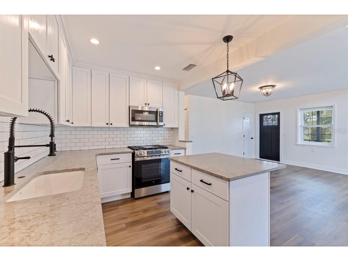 100 82nd Avenue N Saint Petersburg FL 33702 TB8443624 image16