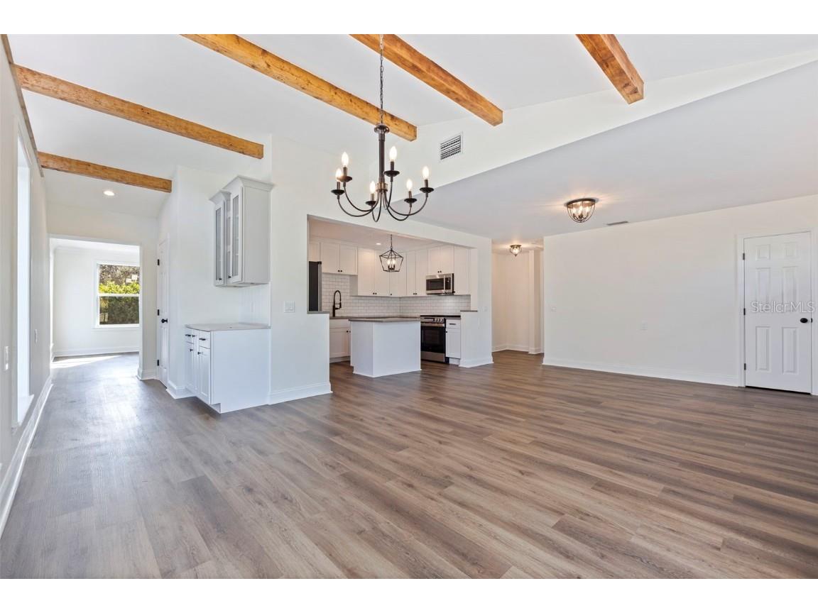 100 82nd Avenue N Saint Petersburg FL 33702 TB8443624 image23