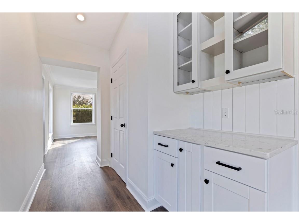 100 82nd Avenue N Saint Petersburg FL 33702 TB8443624 image24