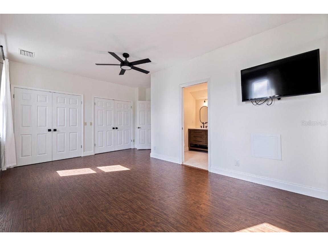 100 82nd Avenue N Saint Petersburg FL 33702 TB8443624 image39