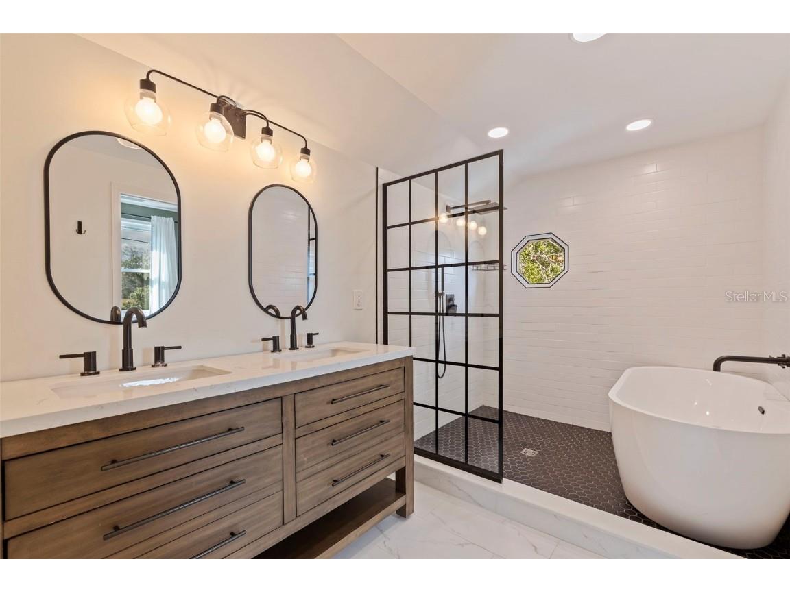 100 82nd Avenue N Saint Petersburg FL 33702 TB8443624 image40