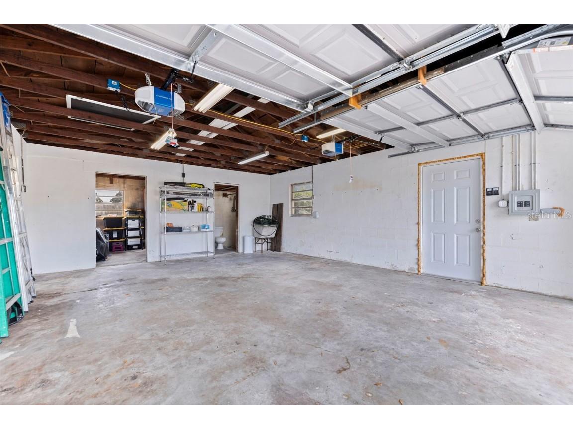 100 82nd Avenue N Saint Petersburg FL 33702 TB8443624 image48