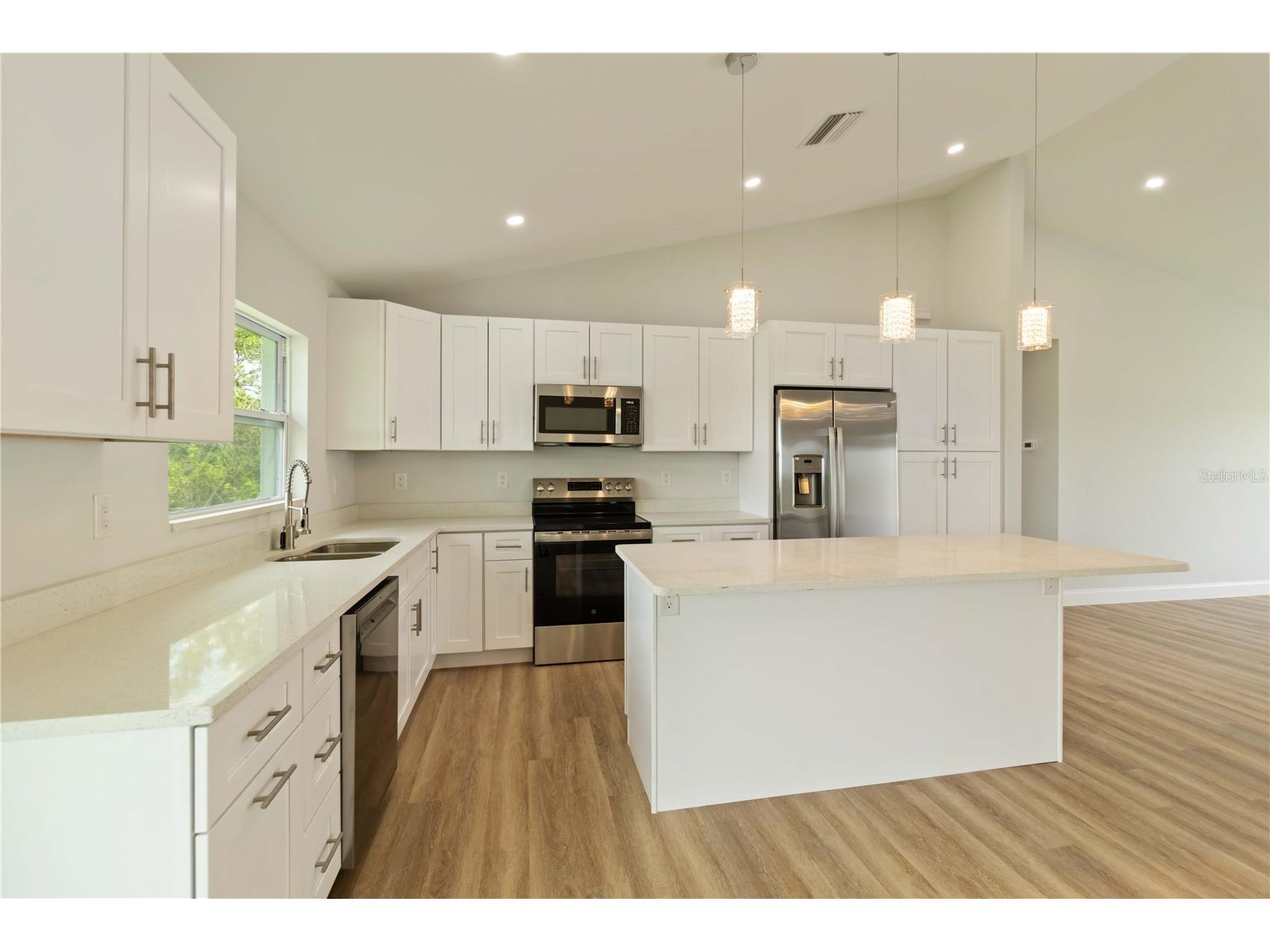 100 Abbott Court Rotonda West FL 33947 A4662058 image11