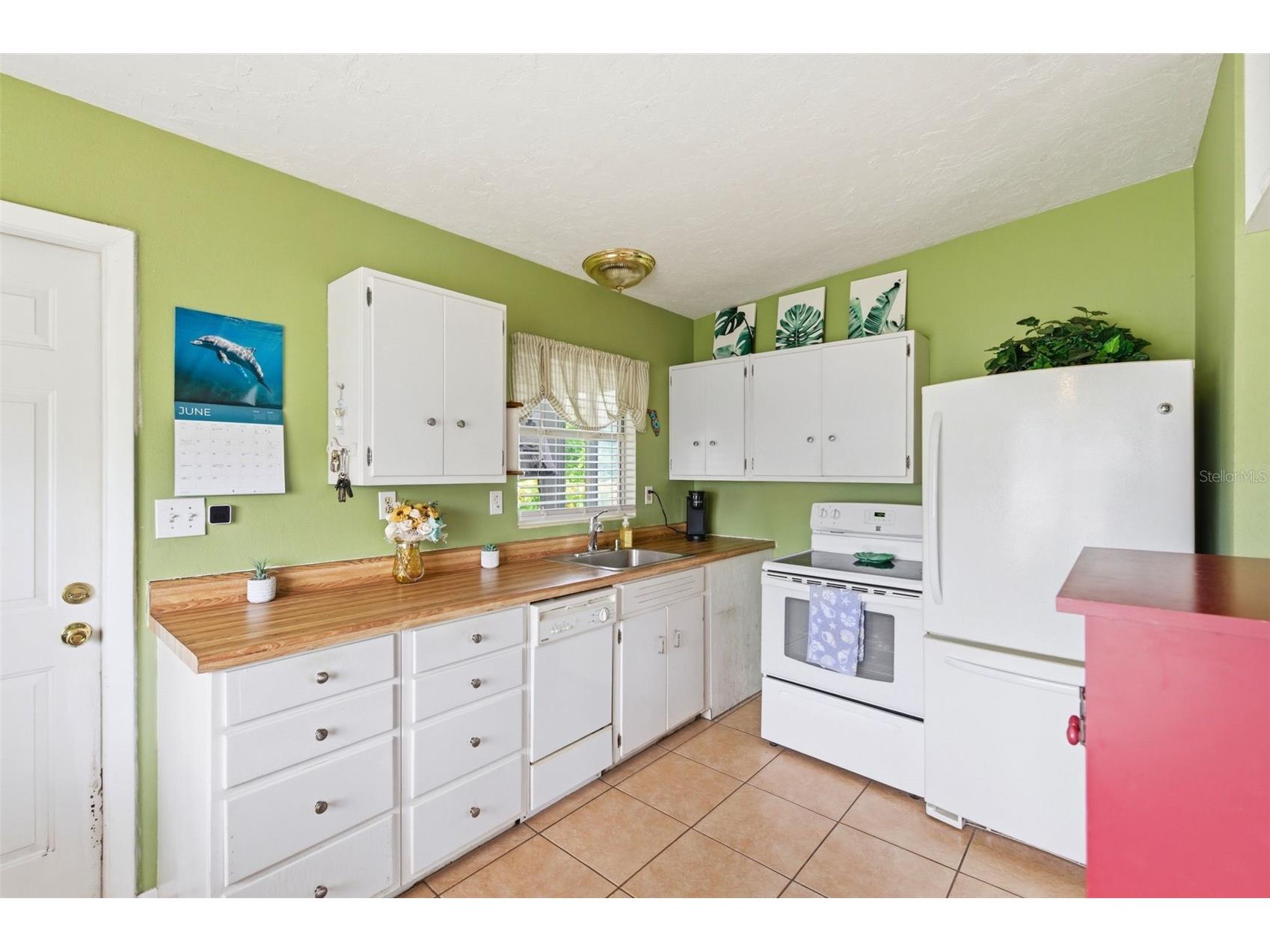 100 Avery Avenue Crystal Beach FL 34681 TB8513449 image14