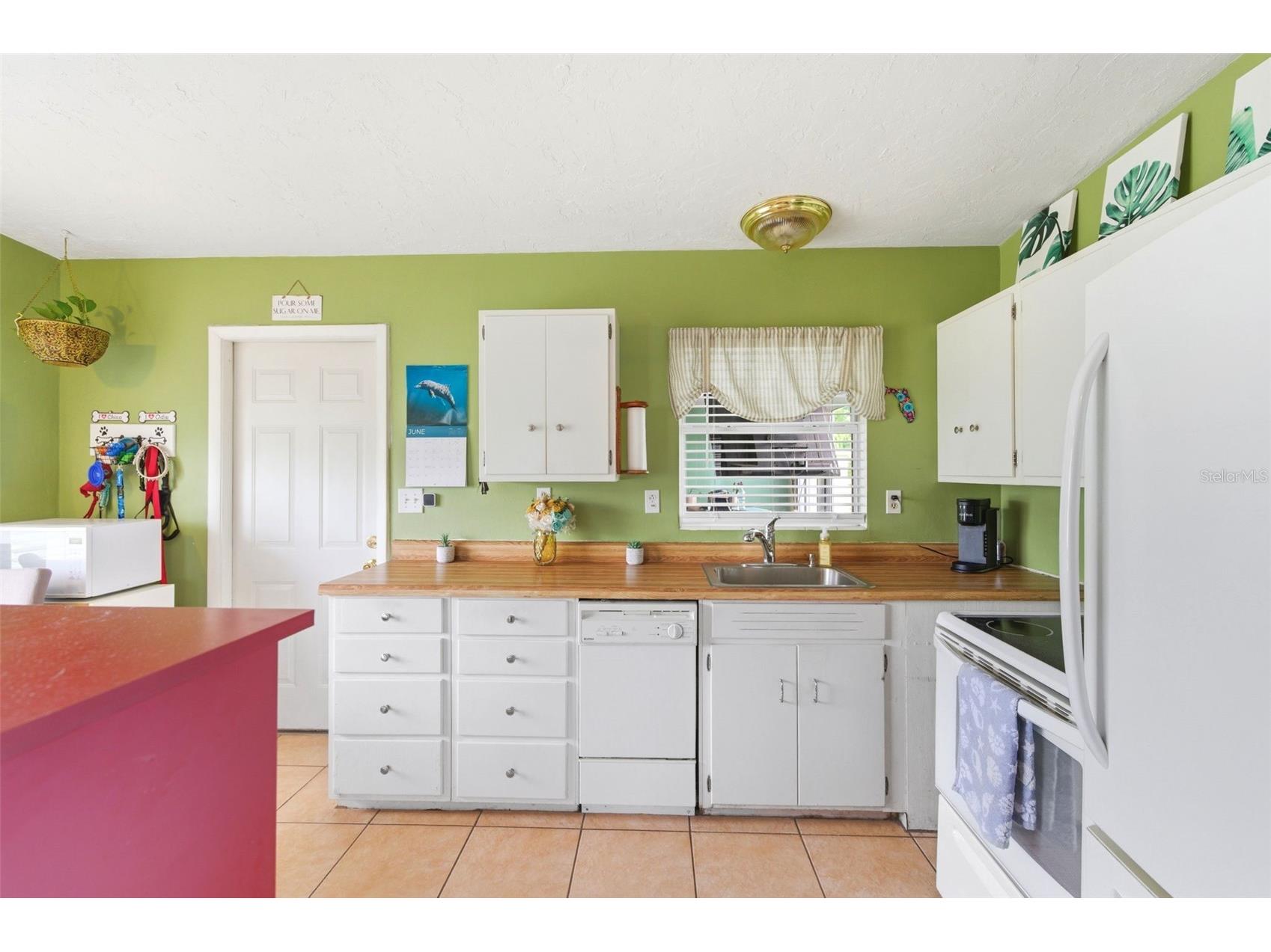 100 Avery Avenue Crystal Beach FL 34681 TB8513449 image15