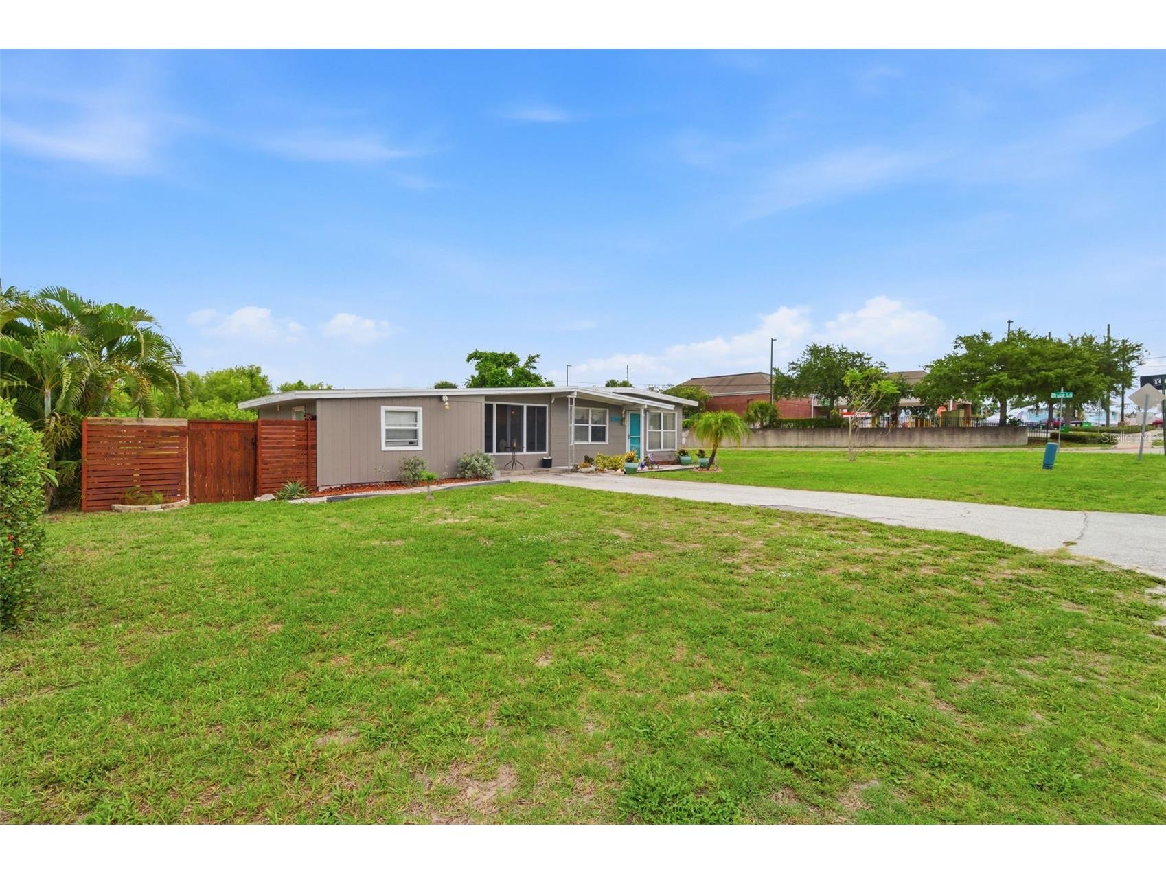 100 Avery Avenue Crystal Beach FL 34681 TB8513449 image6
