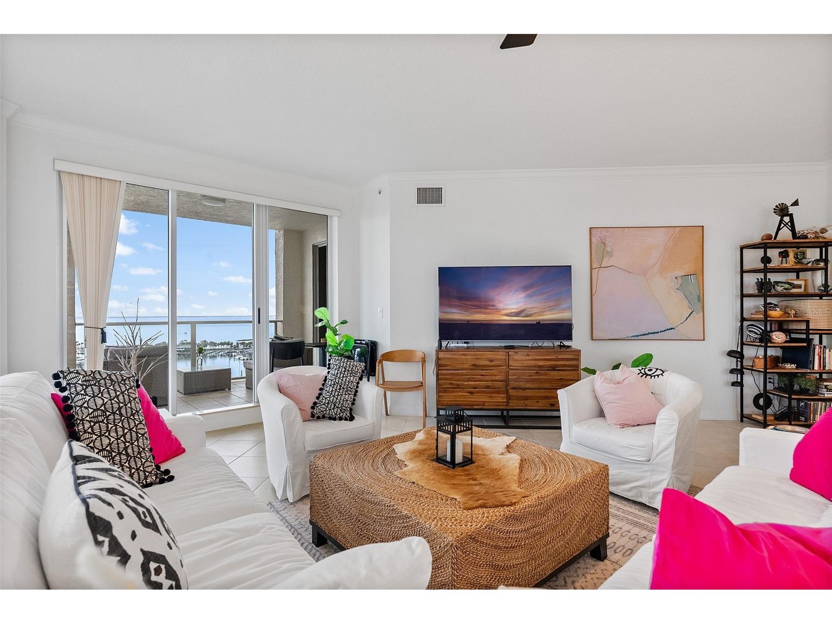100 Beach Drive NE #1501 Saint Petersburg FL 33701 TB8481559 image15
