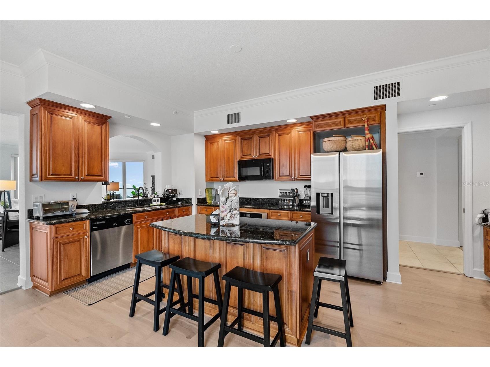 100 Beach Drive NE #1501 Saint Petersburg FL 33701 TB8481559 image8