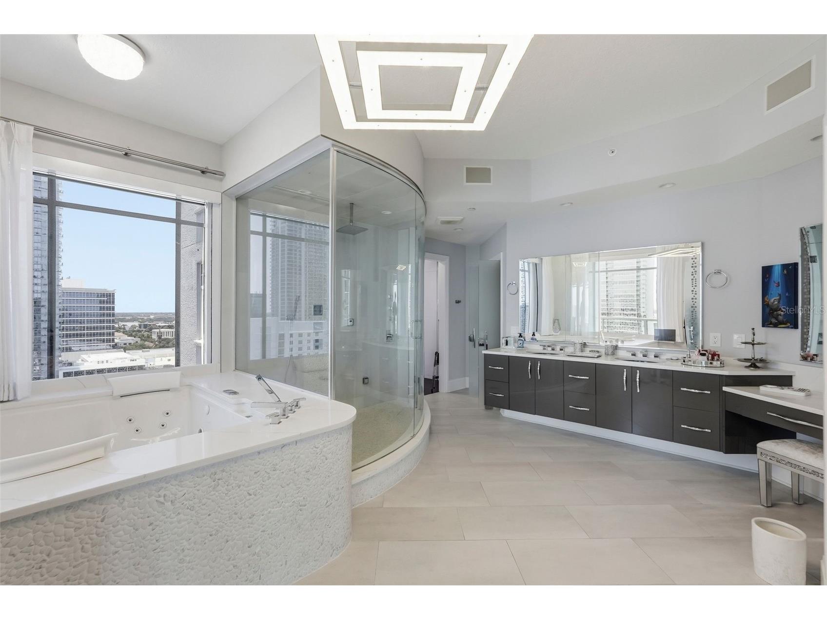 100 Beach Drive NE #1900 Saint Petersburg FL 33701 - TAMPA BAY TB8526851 image31