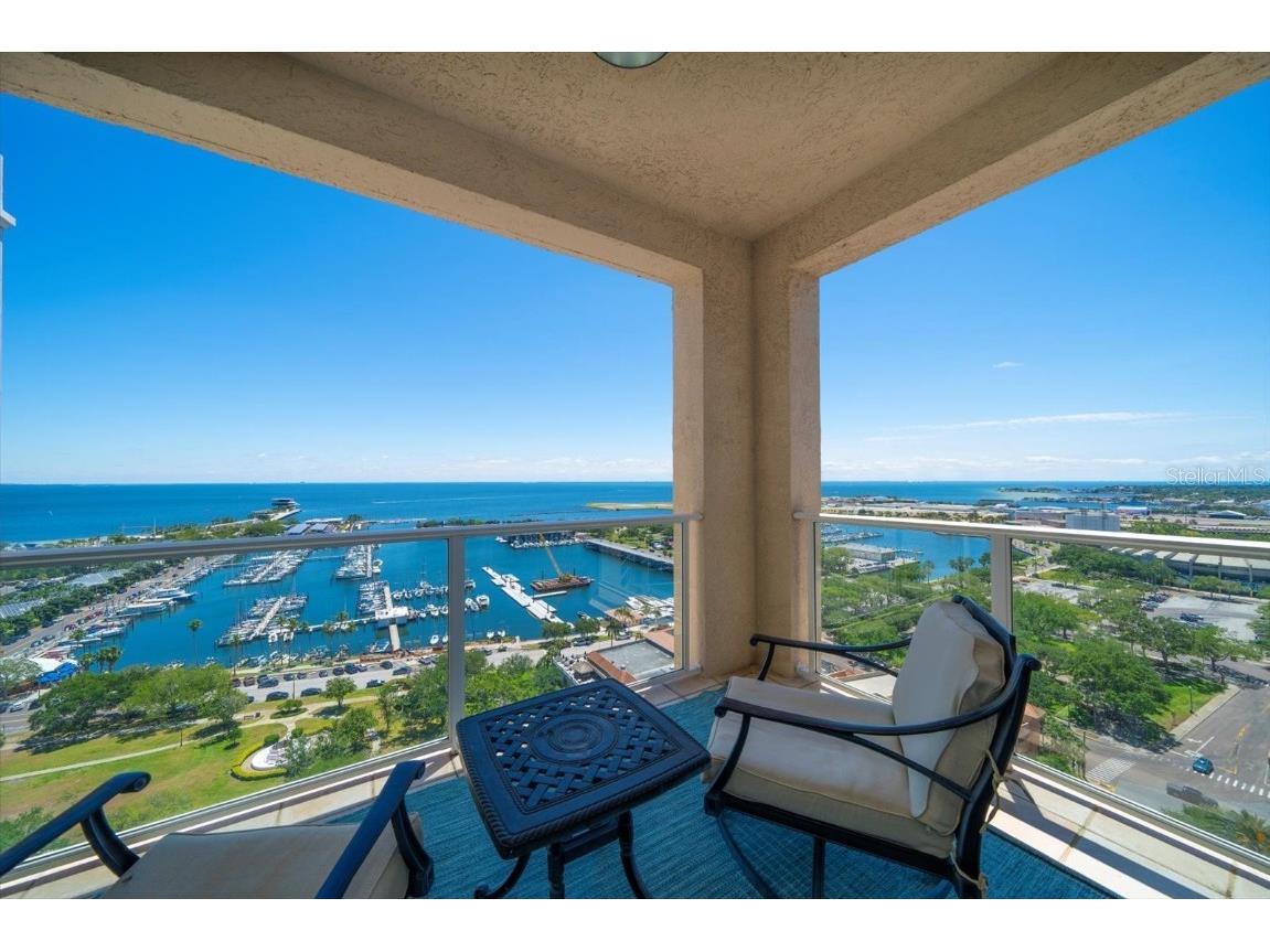 100 Beach Drive NE #1900 Saint Petersburg FL 33701 - TAMPA BAY U8243966 image1