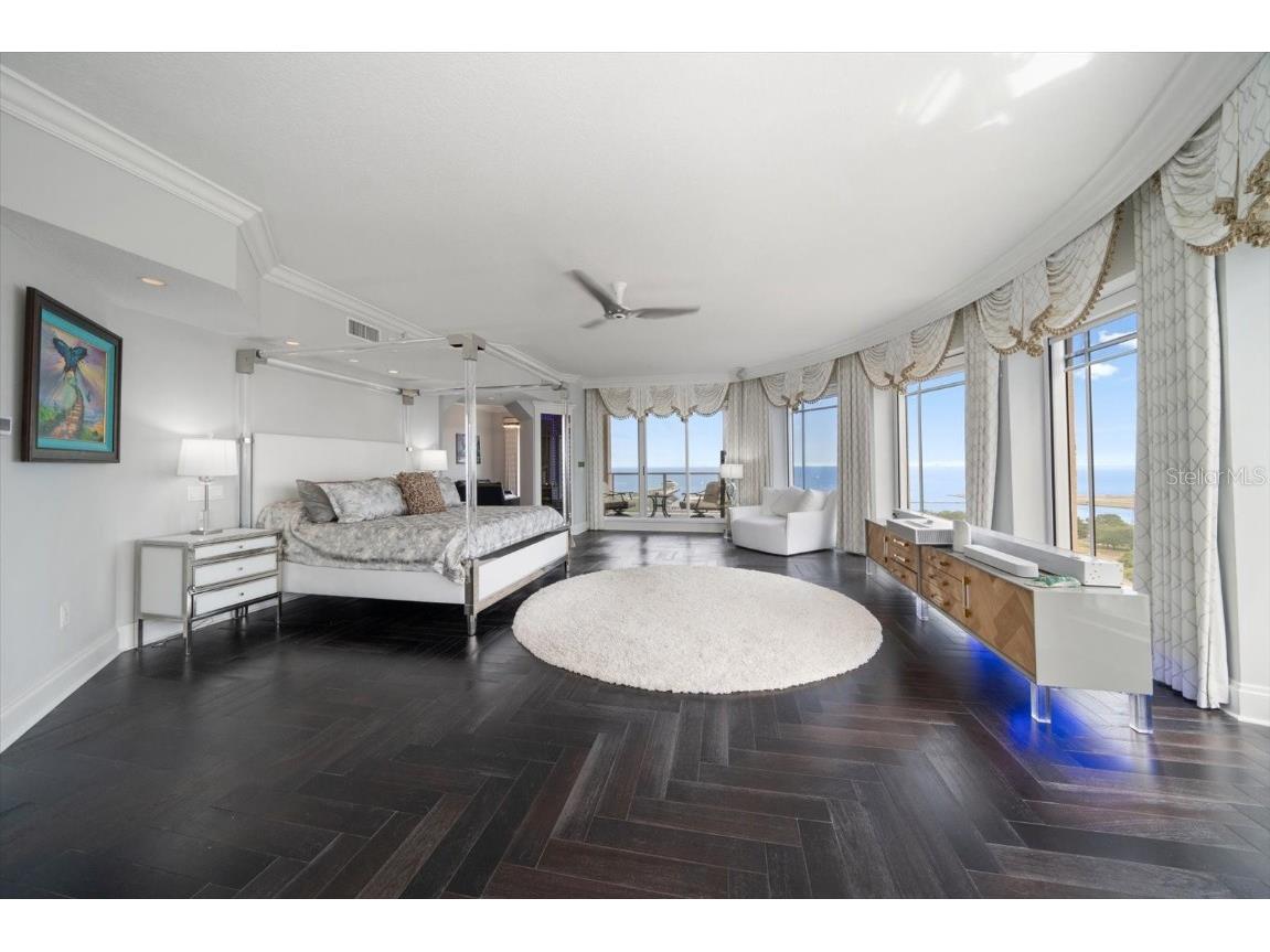 100 Beach Drive NE #1900 Saint Petersburg FL 33701 - TAMPA BAY U8243966 image41