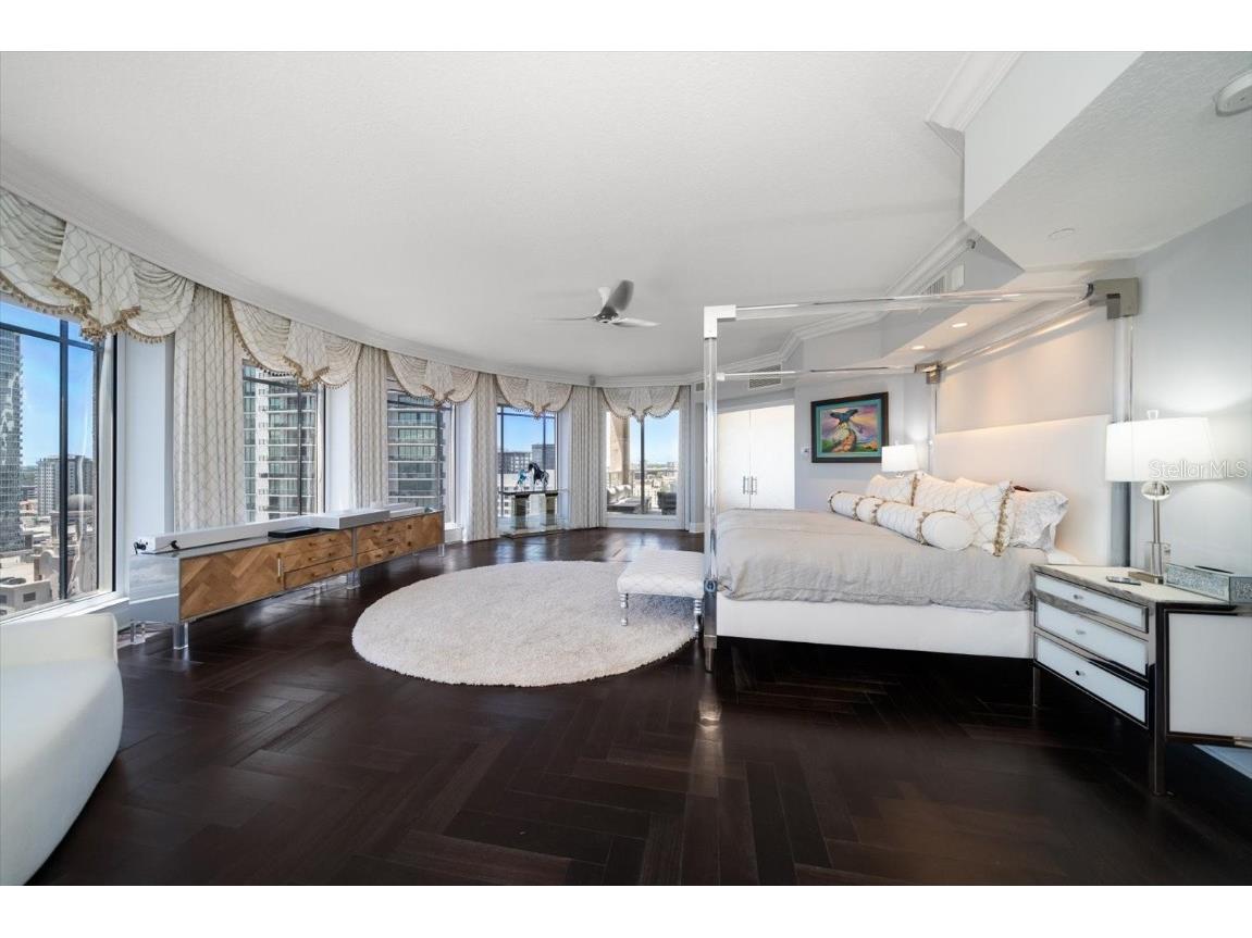 100 Beach Drive NE #1900 Saint Petersburg FL 33701 - TAMPA BAY U8243966 image44